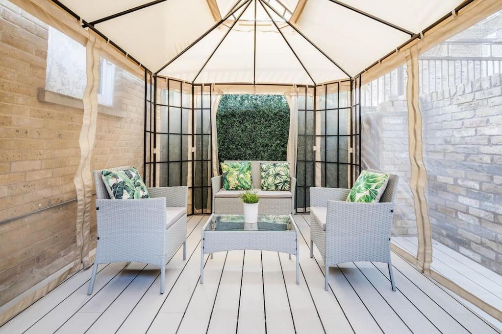 House 10 Mins To Tower Bridge Hot Tub & Parking Villa London Bagian luar foto
