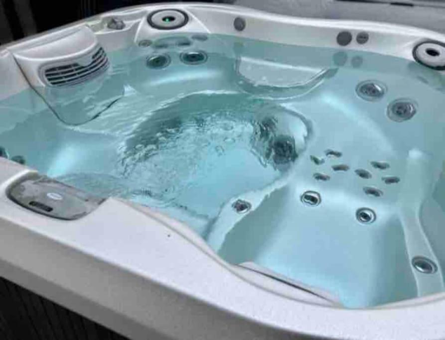 House 10 Mins To Tower Bridge Hot Tub & Parking Villa London Bagian luar foto